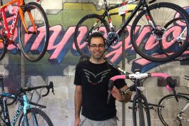             Yannick Perreault, propriétaire du magasin Maglia Rosa vélo shop, est heureux de s'associer au circuit provincial de cyclocross.           Normal    0          21          false    false    false       FR-CA    X-NONE    X-NONE...